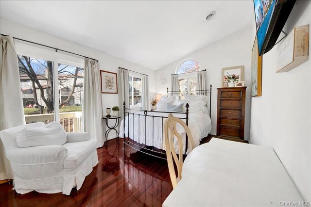 21 Arbor Way 21, Peekskill, NY 10566