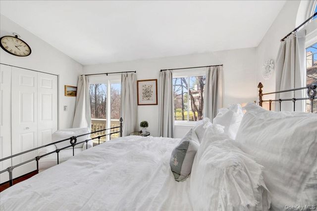 21 Arbor Way 21, Peekskill, NY 10566