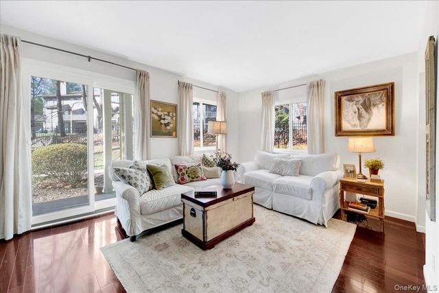 21 Arbor Way 21, Peekskill, NY 10566