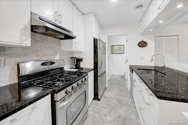 21 Arbor Way 21, Peekskill, NY 10566