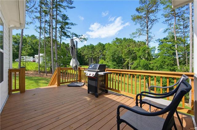 566 Roper Drive, Clarkesville, GA 30523