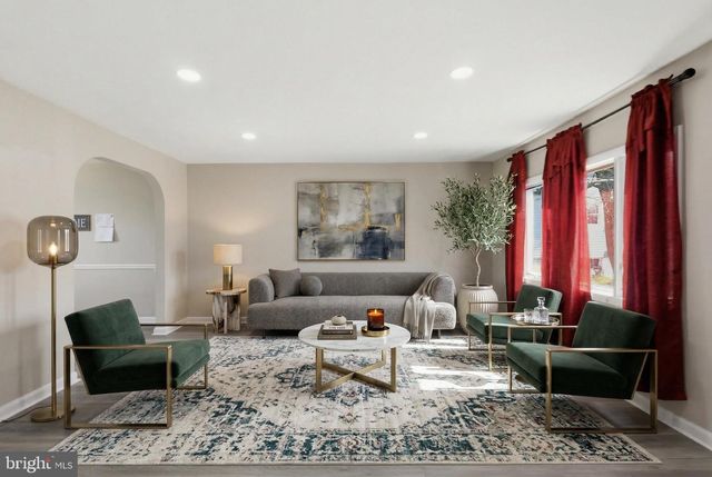 5 MCKINLEY AVE, Norwood, PA 19074