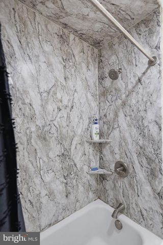 5 MCKINLEY AVE, Norwood, PA 19074