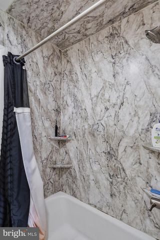 5 MCKINLEY AVE, Norwood, PA 19074