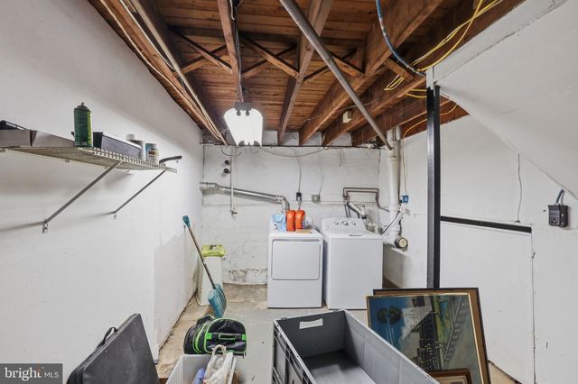 5 MCKINLEY AVE, Norwood, PA 19074