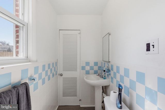 5 MCKINLEY AVE, Norwood, PA 19074