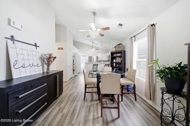 6103 Maravian Dr, Louisville, KY 40258