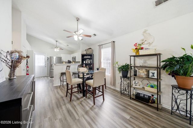 6103 Maravian Dr, Louisville, KY 40258