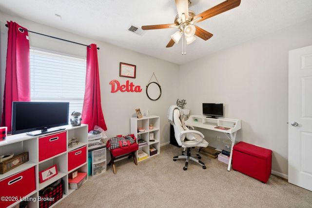 6103 Maravian Dr, Louisville, KY 40258