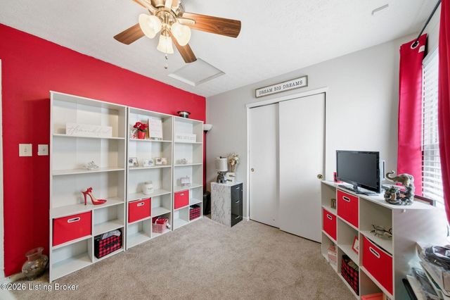 6103 Maravian Dr, Louisville, KY 40258