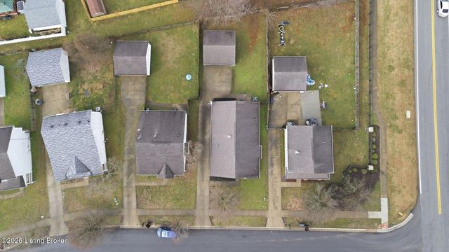 6103 Maravian Dr, Louisville, KY 40258