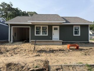367 E Forest Avenue, Muskegon City, MI 49442