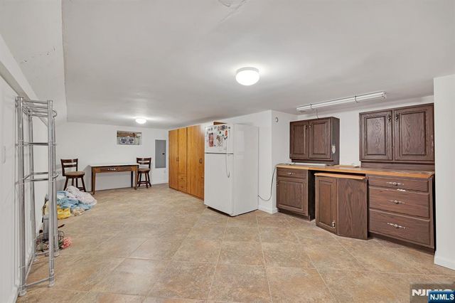 245 Kingsland Avenue, Lyndhurst, NJ 07071