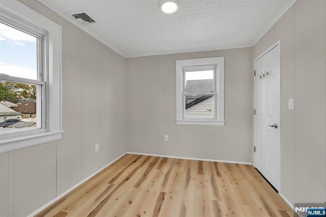245 Kingsland Avenue, Lyndhurst, NJ 07071