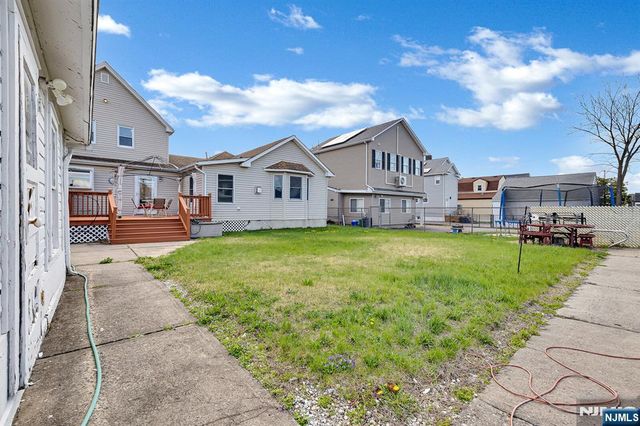 245 Kingsland Avenue, Lyndhurst, NJ 07071