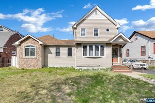 245 Kingsland Avenue, Lyndhurst, NJ 07071