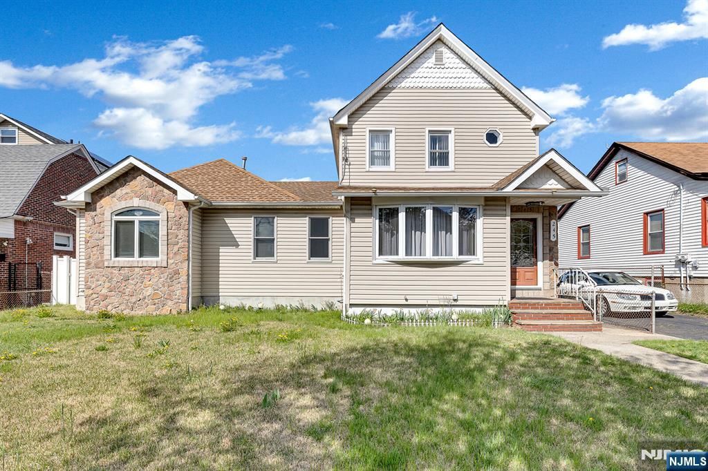 245 Kingsland Avenue, Lyndhurst, NJ 07071