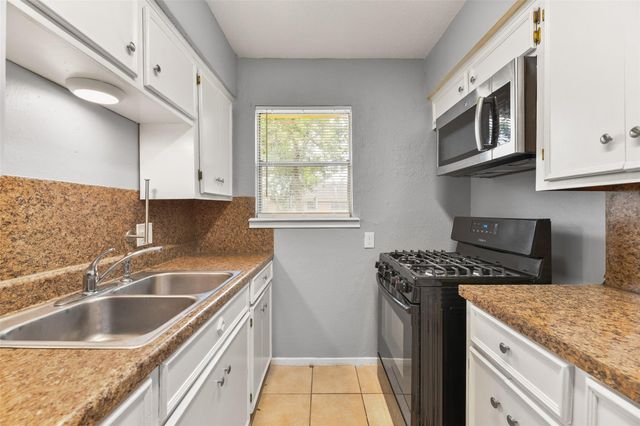 7405 Carver Avenue, Texas City, TX 77591