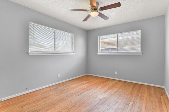 7405 Carver Avenue, Texas City, TX 77591