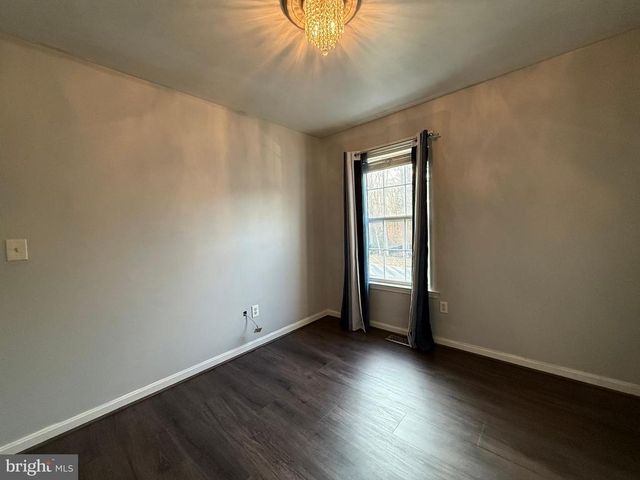 11114 ASCOT CIR, Fredericksburg, VA 22407