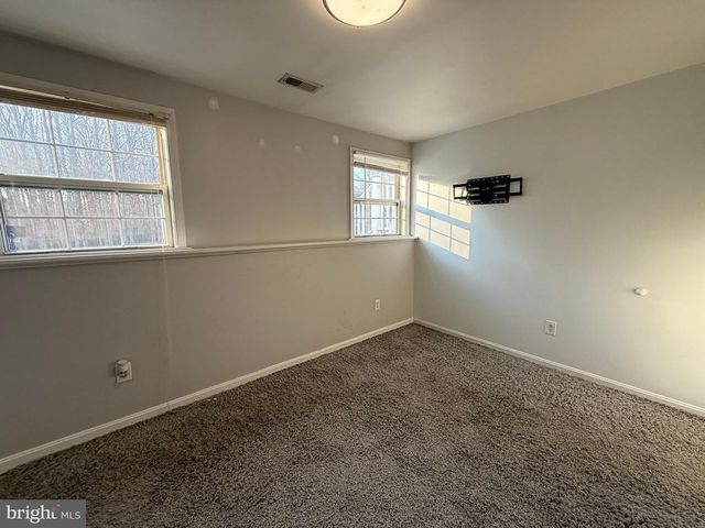 11114 ASCOT CIR, Fredericksburg, VA 22407