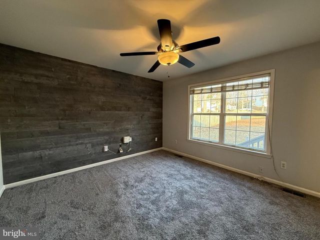 11114 ASCOT CIR, Fredericksburg, VA 22407