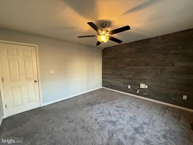 11114 ASCOT CIR, Fredericksburg, VA 22407