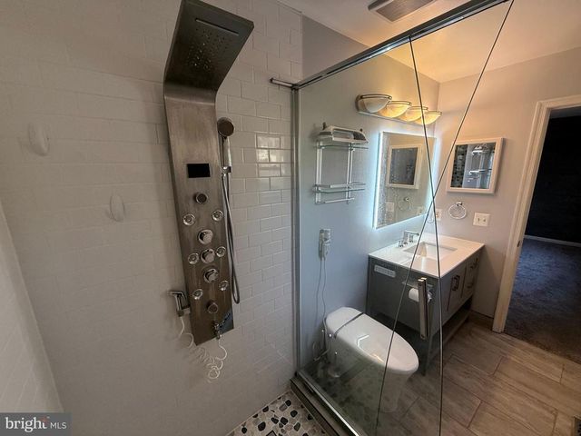 11114 ASCOT CIR, Fredericksburg, VA 22407