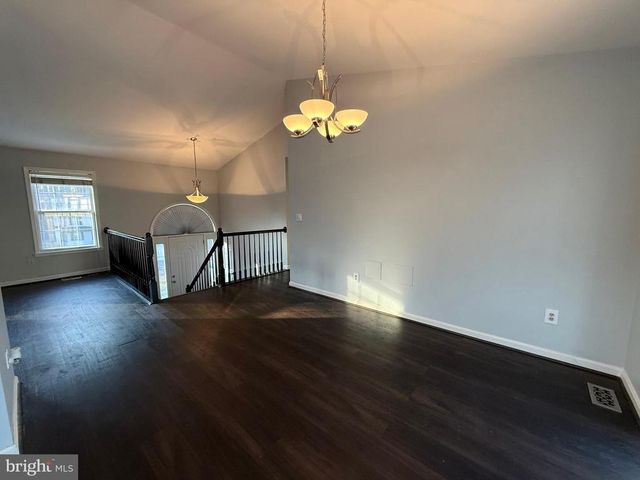 11114 ASCOT CIR, Fredericksburg, VA 22407