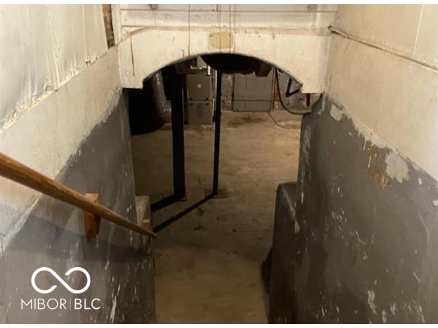 430 S Proud Street, Muncie, IN 47305