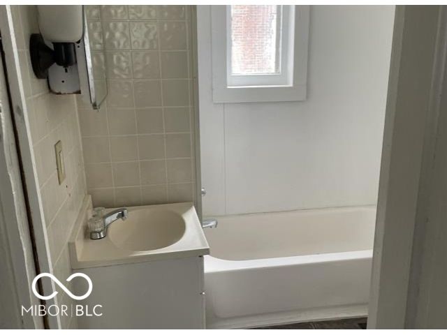 430 S Proud Street, Muncie, IN 47305