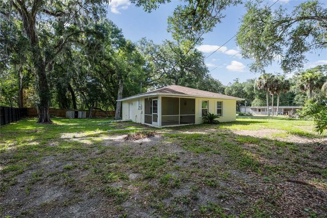 11445 CR 675, Webster, FL 33597