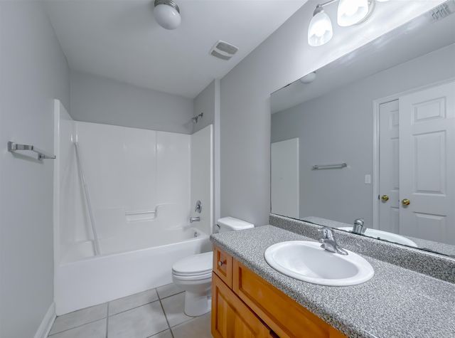 3289 Sawtooth Drive, Tallahassee, FL 32303