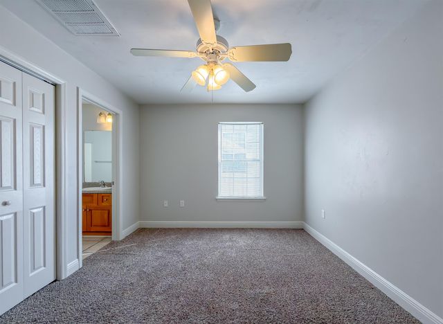 3289 Sawtooth Drive, Tallahassee, FL 32303