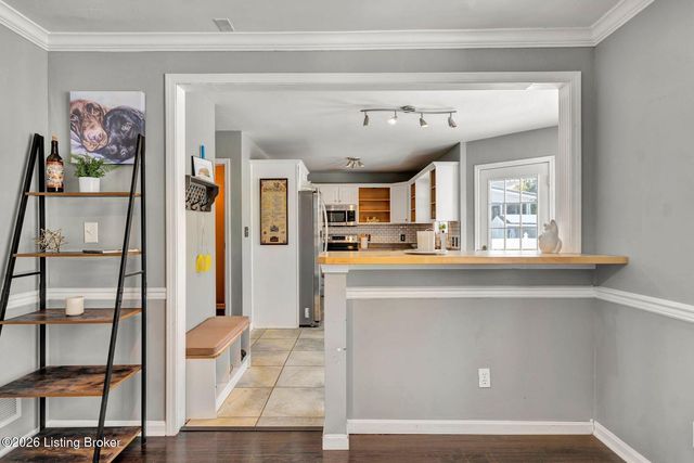 7121 Apple Orchard Ln, Crestwood, KY 40014