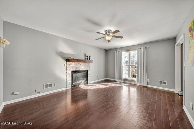 7121 Apple Orchard Ln, Crestwood, KY 40014