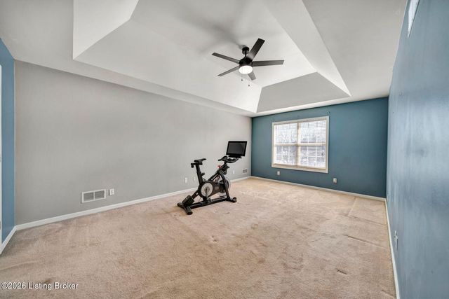 7121 Apple Orchard Ln, Crestwood, KY 40014