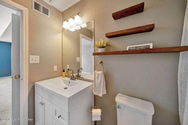 7121 Apple Orchard Ln, Crestwood, KY 40014