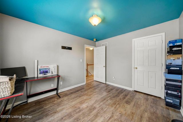 7121 Apple Orchard Ln, Crestwood, KY 40014