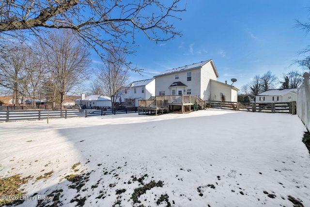 7121 Apple Orchard Ln, Crestwood, KY 40014