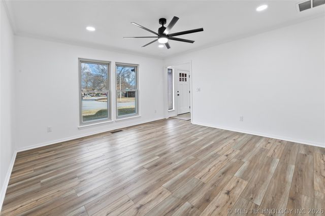 10924 E 66th Street, Tulsa, OK 74133