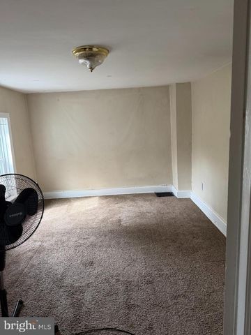 284 W STATE ST, Doylestown, PA 18901