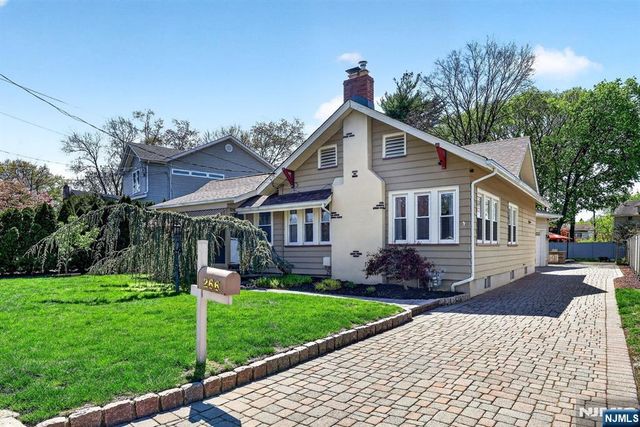 266 Central Avenue, Paramus, NJ 07652