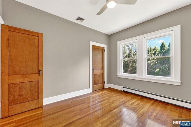 266 Central Avenue, Paramus, NJ 07652