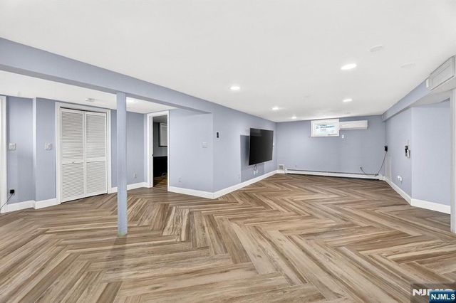 266 Central Avenue, Paramus, NJ 07652