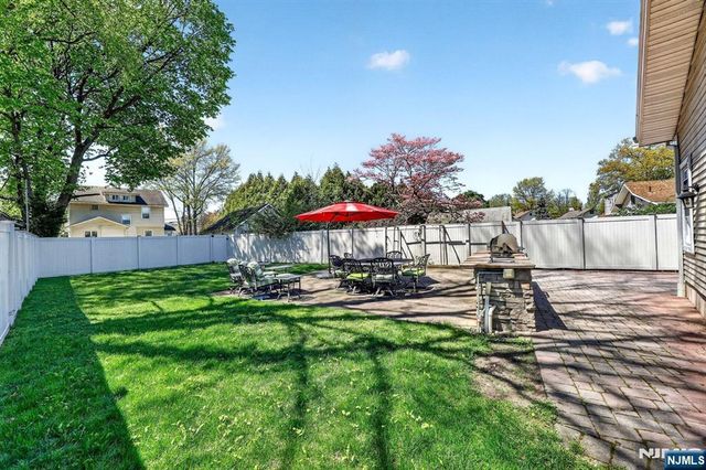 266 Central Avenue, Paramus, NJ 07652