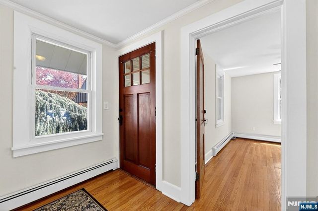266 Central Avenue, Paramus, NJ 07652