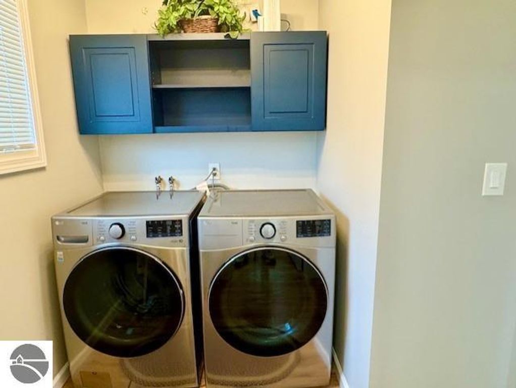 Image 12 of property listing at 602 N Mill Street, Alma, MI 48801