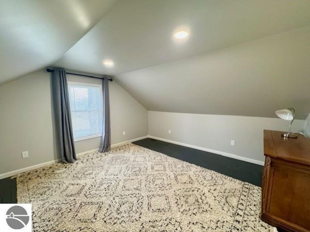 Image 9 of property listing at 602 N Mill Street, Alma, MI 48801