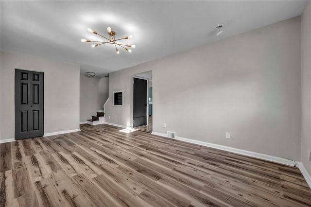 465 Fernhill Ave, Brookline, PA 15226